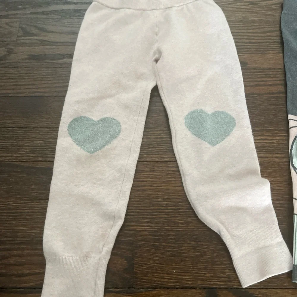 Gap And Epic Threads girls  Sweater pants Size 4-5 Lot Of 2 Pants